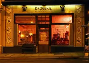 Außenansicht der Drogerie in Leipzig