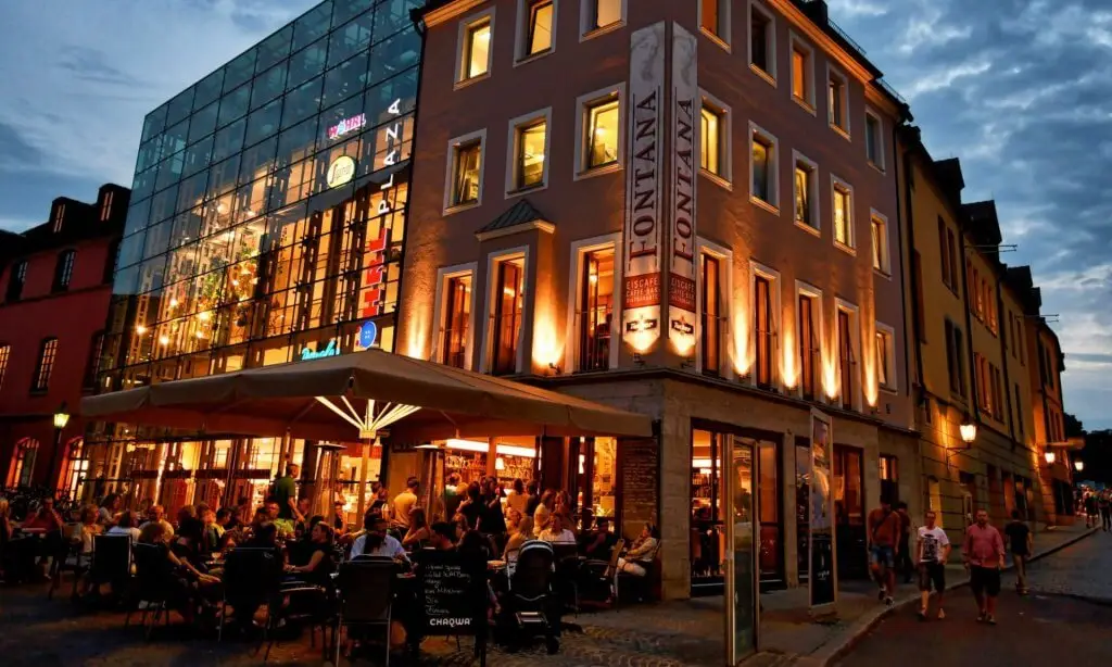 Außenansicht des Fontana Würzburg