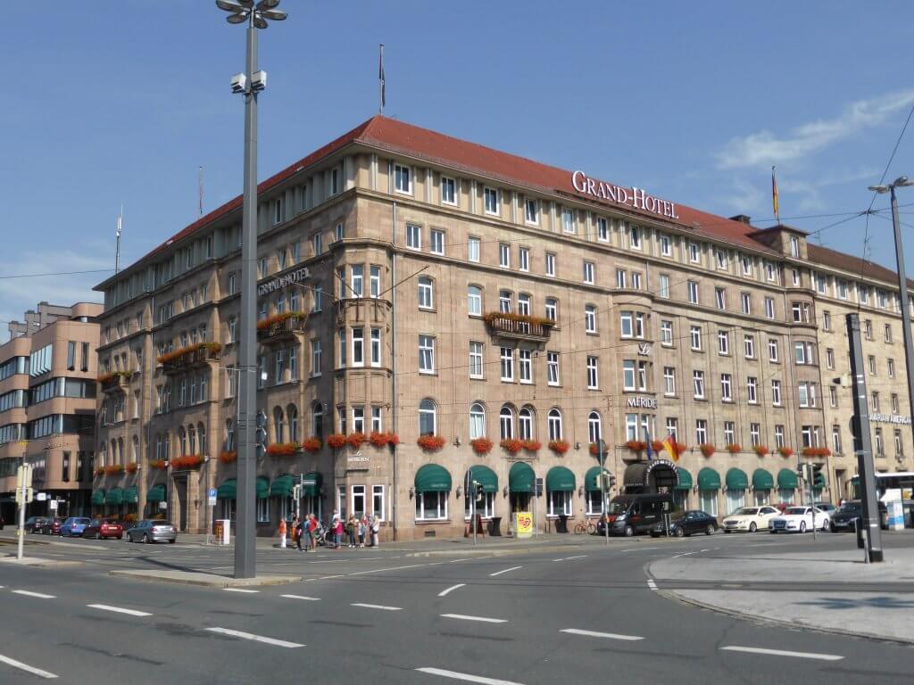 Außenansicht des Grand-Hotel in Nürnberg