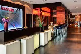 Empfangsbereich des InterCity Hotels mannheim