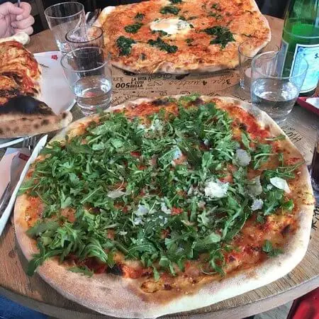 Bild einer Pizza der Losteria Ulm