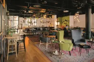 Lobby des Vienna House in Leipzig